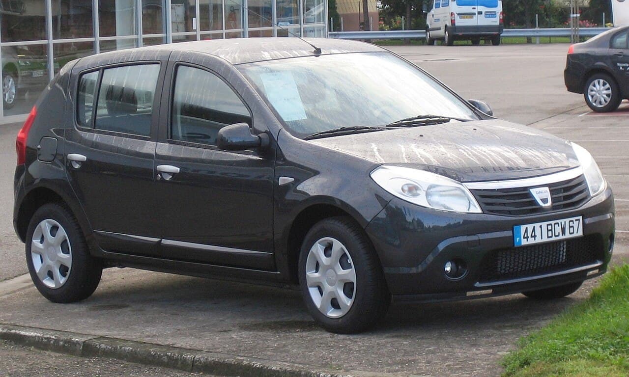 Dacia Sandero 1