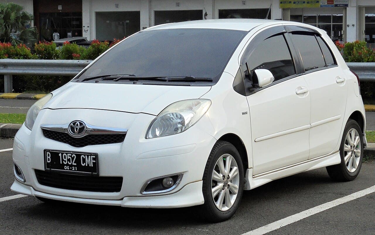 Toyota Yaris 2